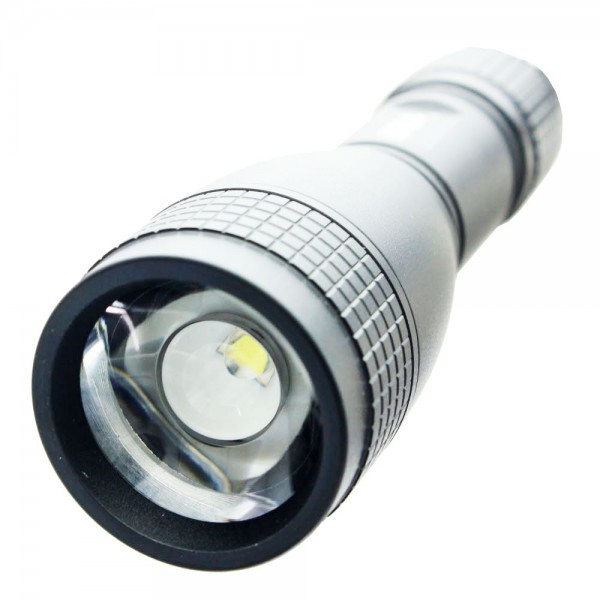 SILA L150range LED-Taschenlampe mit Zoom-Fokus Schiebesystem, max. 150Lumen